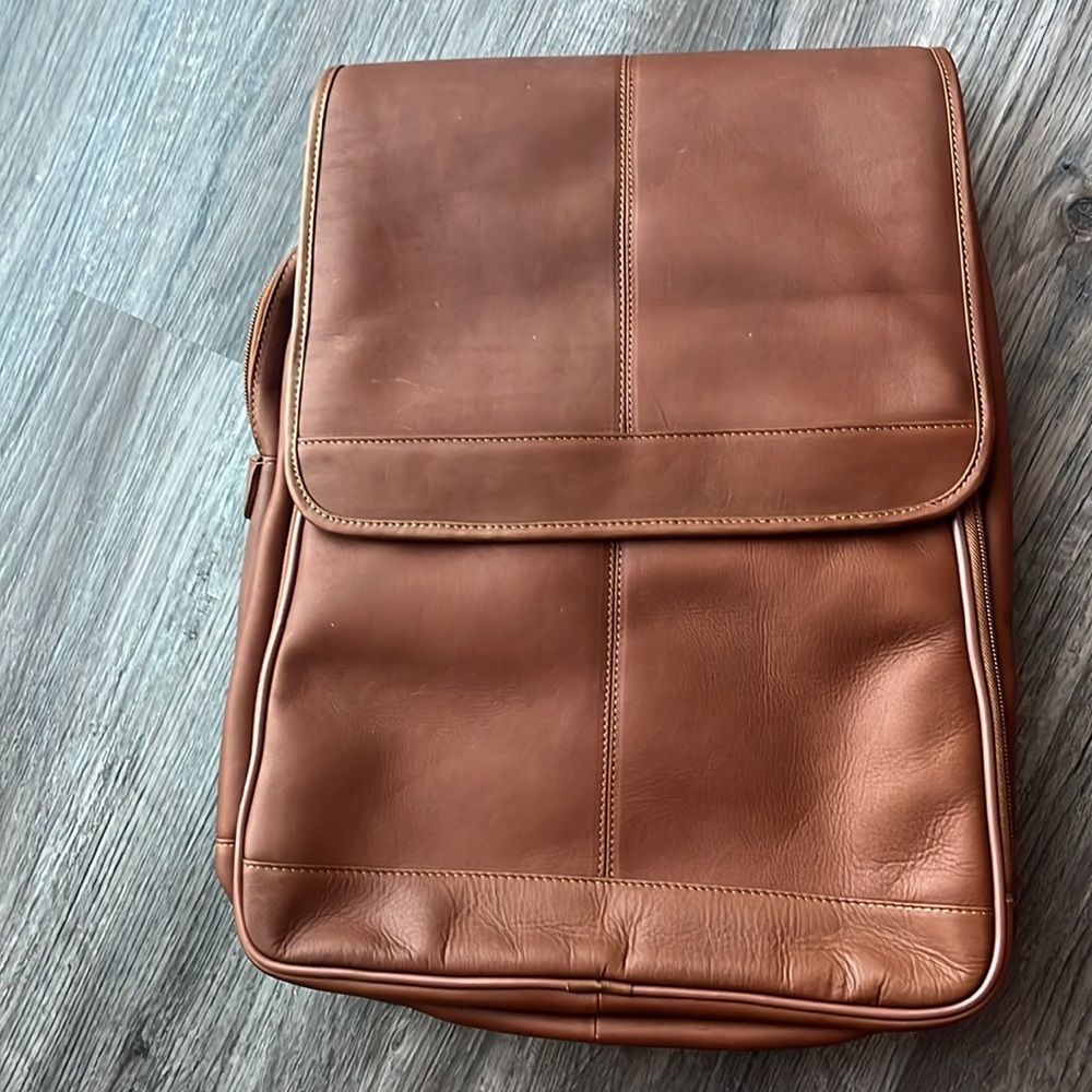 New with tags, Claire Chase 100% top grand leather backpack